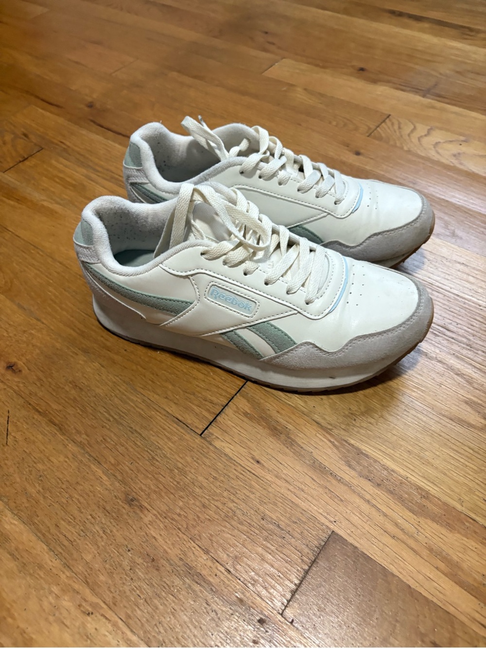 reebok suede white and light green retro sneakers womens - Picture 2 of 9